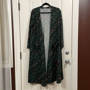 Gorgeous LuLaRoe Sarah cardigan size M medium. Long sleeves, two patch pockets.
